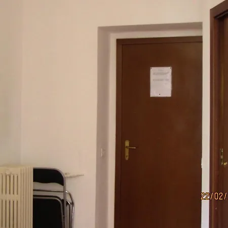 Gambara Hotell *