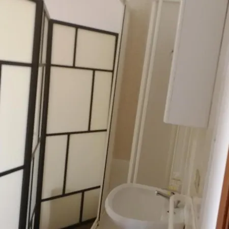 Gambara Hotell *