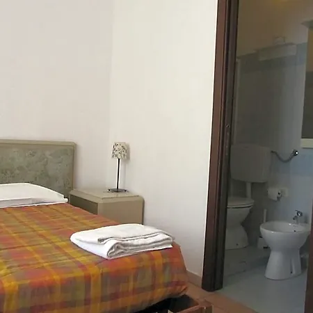Gambara Hotel *