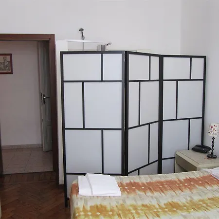 Hotel Gambara *